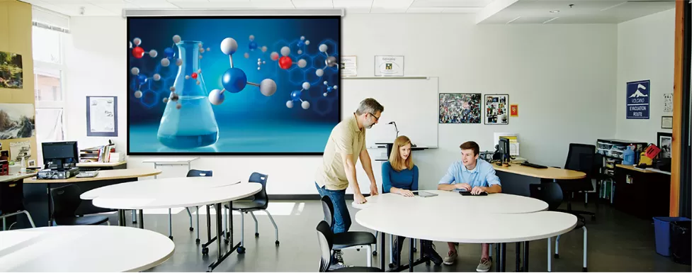 Máy chiếu Panasonic PT-RZ790